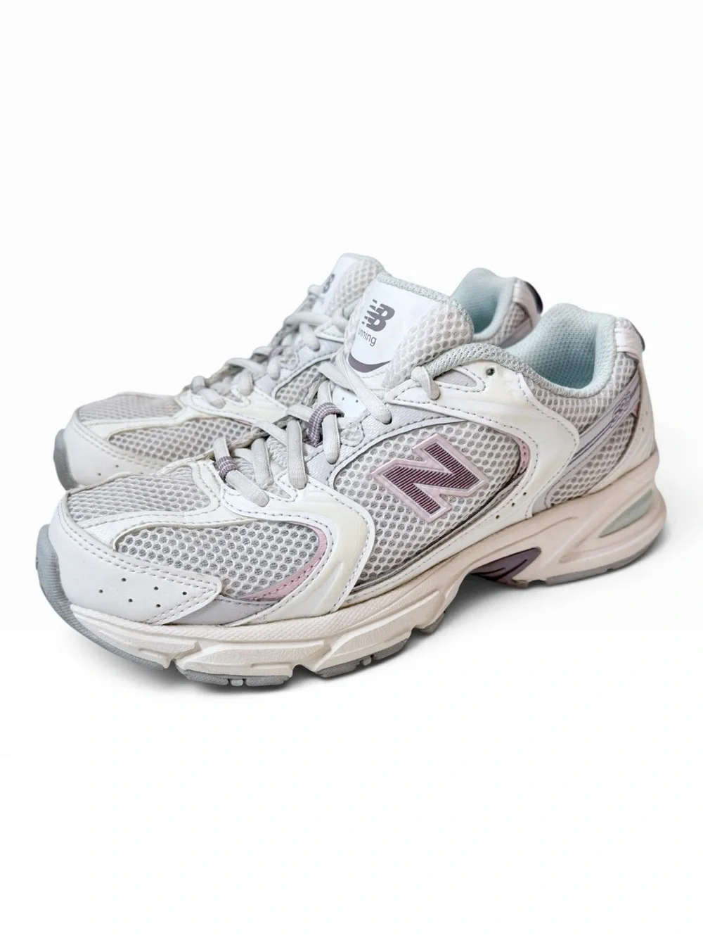 New Balance Women's White and Light Mauve Mesh Running Sneakers